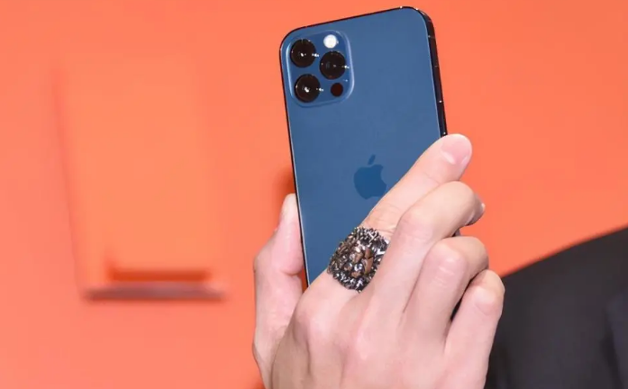 杨陵苹果手机维修分享iPhone12系列重启方法教程 